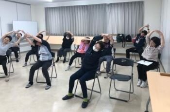 西の京コープ委員会:大人のリフレッシュ体操 ~暑い夏に向けて~
