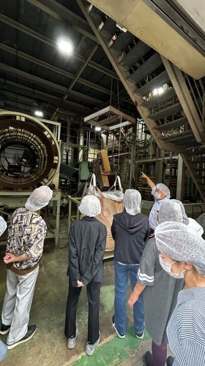 西大和コープ委員会：㈱川喜と大醤㈱の工場を見学しました