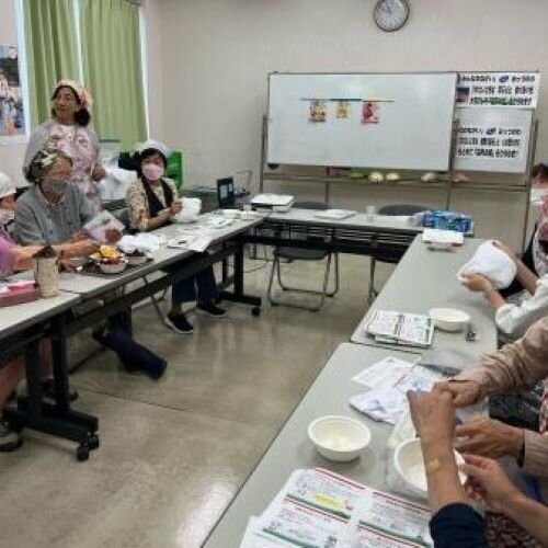 奈良西コープ委員会：大山乳業農業協同組合の学習会とアイスクリーム作り