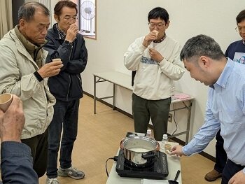 自分みがき講座「男のまなび塾」第6期第2回：（株）椿き屋による豆腐の学習会を開催しました