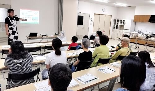 葛城コープ委員会：夏休み！大山乳業農業協同組合の学習会