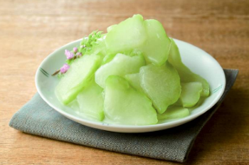 「川上村産はやとうりの浅漬」を開発しました